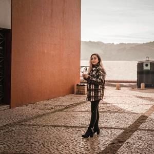 Meet your Posher, Brittni